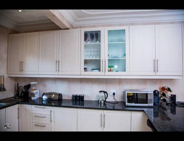 3 BEDROOM HOUSE FOR SALE IN PRIMROSE HILL